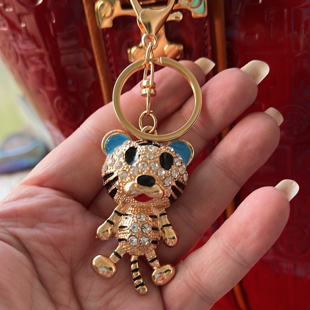 BAG CHARM.  COLORFUL TIGER